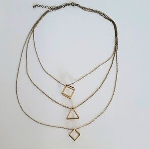 Elegant Gold Geometric Necklace